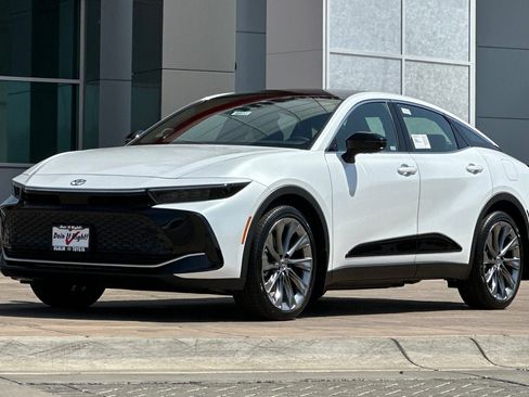 New 2026 Toyota Crown Limited image 8