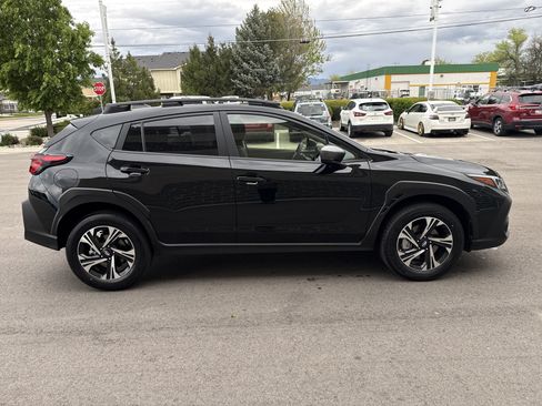 Used 2025 Subaru Crosstrek 2.0i Premium image 7