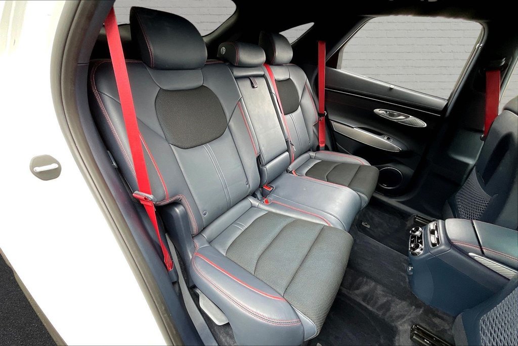 Used 2023 Genesis GV70 2.5T w/ Sport Prestige Package AWD/4WD image 24