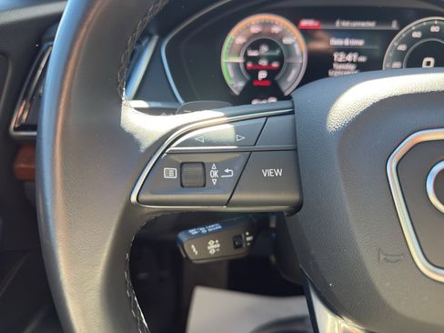 Used 2023 Audi Q5 e Premium Plus w/ Premium Plus Package image 17