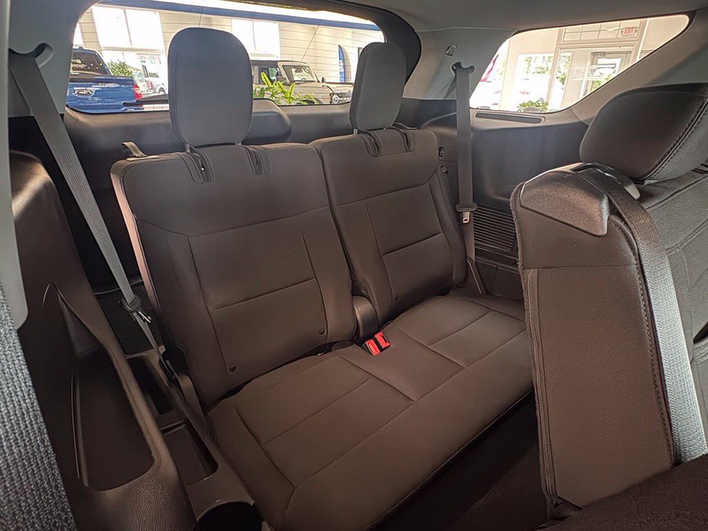Used 2020 Ford Explorer XLT w/ Comfort Package AWD/4WD image 29