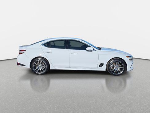 Used 2023 Genesis G70 3.3T image 4