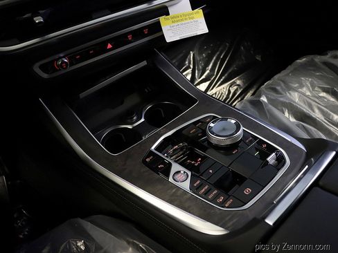 Used 2026 BMW X7 xDrive40i w/ Executive Package image 26