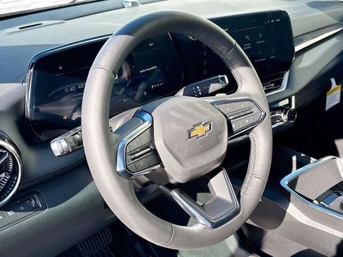 New 2026 Chevrolet Equinox LT w/ LPO, Floor Liner Package image 24