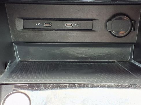 Used 2023 Volkswagen Taos SE image 20