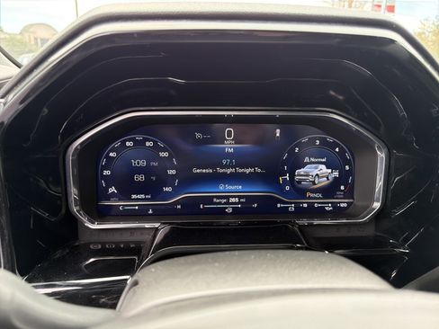 Used 2025 Chevrolet Silverado 1500 LT AWD/4WD image 26