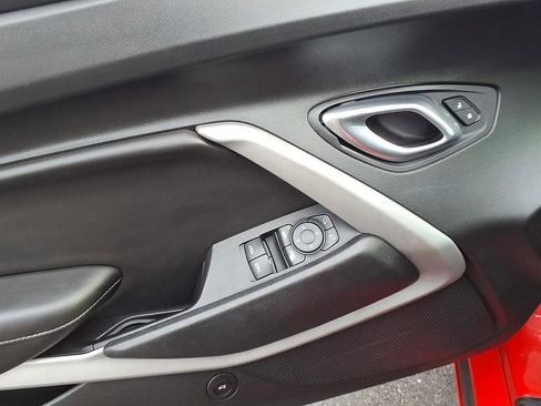 Used 2019 Chevrolet Camaro LT image 21