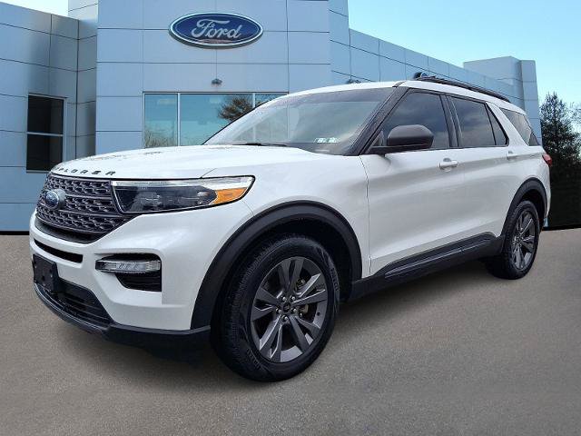 Certified 2021 Ford Explorer XLT w/ Equipment Group 202A AWD/4WD image 3