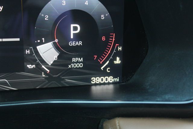 Used 2026 GMC Canyon AT4 w/ Technology Plus Package AWD/4WD image 24