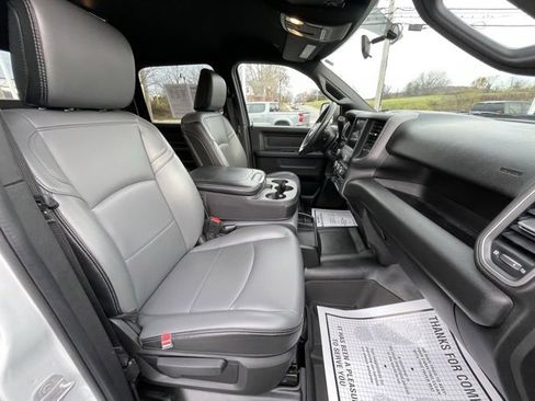 Used 2022 RAM 2500 Tradesman w/ Chrome Appearance Group image 38