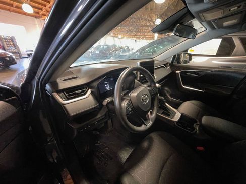 Used 2025 Toyota RAV4 XLE w/ Weather Package image 35