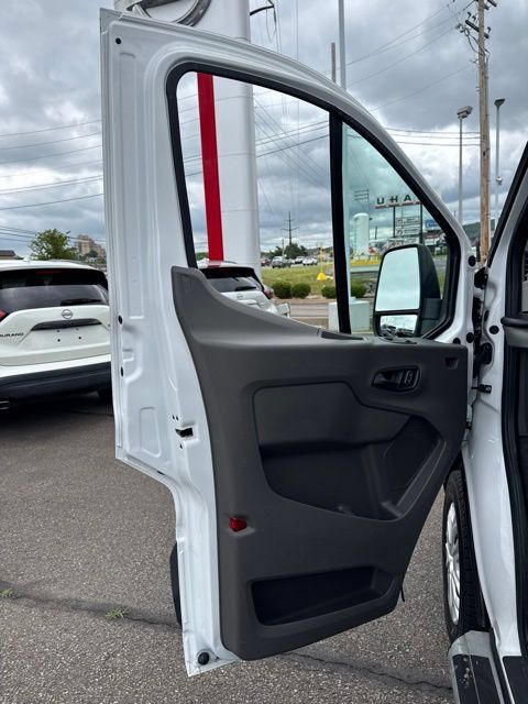 Used 2025 Ford Transit 250 Low Roof w/ Exterior Upgrade Package RWD image 10