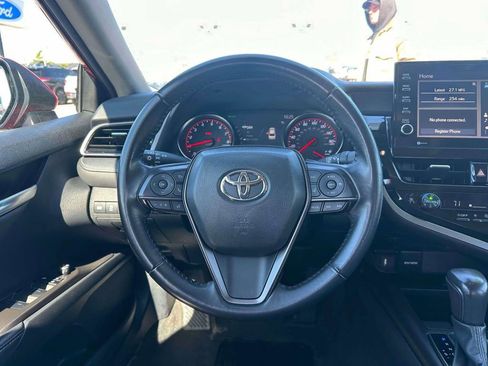 Used 2023 Toyota Camry XSE FWD image 13