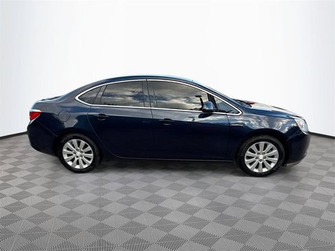 Used 2015 Buick Verano w/ Comfort Package image 5