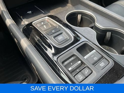 Used 2023 Honda Pilot Touring image 13