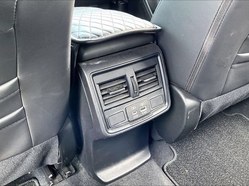 Used 2025 Subaru Forester Premium AWD/4WD image 28