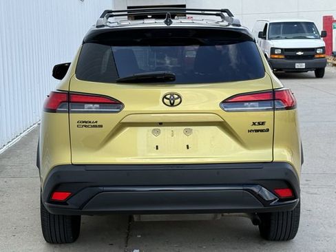 Used 2024 Toyota Corolla Cross XSE image 5