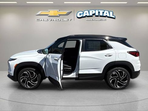 Used 2024 Chevrolet TrailBlazer RS FWD image 10
