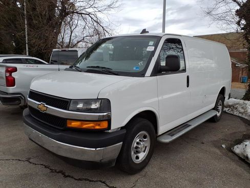 Used 2024 Chevrolet Express 2500 w/ Driver Convenience Package image 2