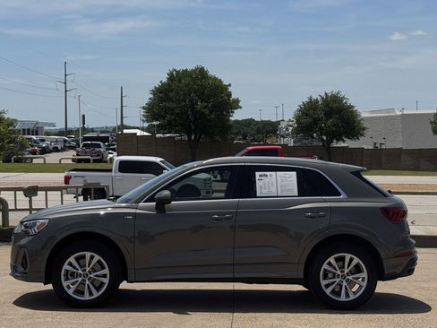 Used 2022 Audi Q3 2.0T Premium Plus w/ Premium Plus Package AWD/4WD image 7
