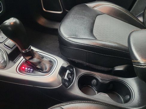 Used 2019 Jeep Compass Latitude w/ Cold Weather Group image 26