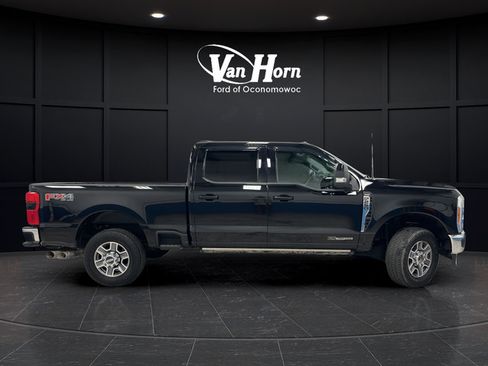 Used 2023 Ford F250 Lariat w/ Lariat Ultimate Package AWD/4WD image 8