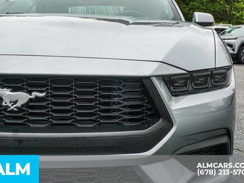 Used 2025 Ford Mustang Premium RWD image 11