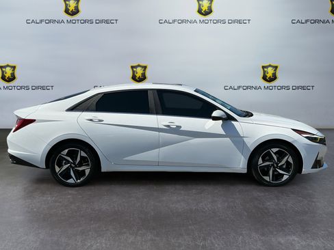 Used 2023 Hyundai Elantra Limited FWD image 4
