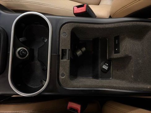 Used 2016 Porsche Cayenne w/ Premium Package image 26