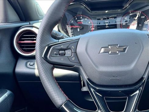 New 2026 Chevrolet Trax RS FWD image 18