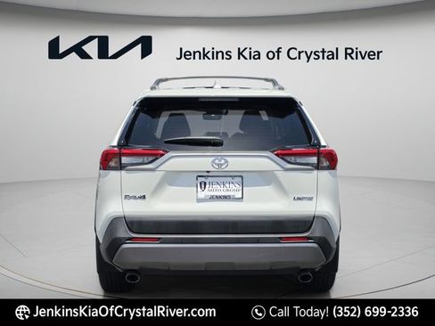 Used 2019 Toyota RAV4 Limited w/ Cold Weather Package AWD/4WD image 8