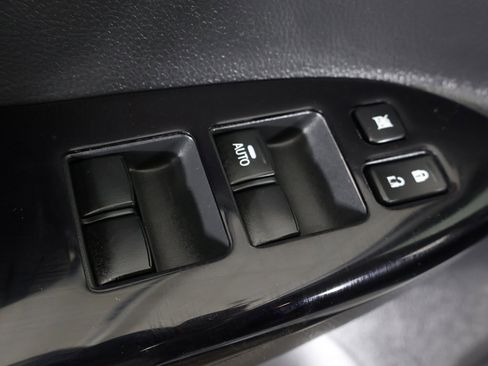 Used 2024 Mitsubishi Eclipse Cross LE image 32