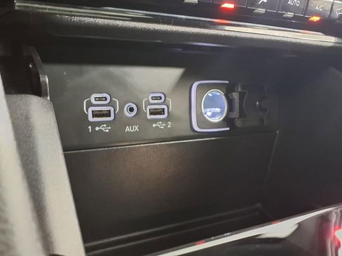 Used 2025 Jeep Grand Cherokee L Laredo w/ Trailer Tow Package image 26