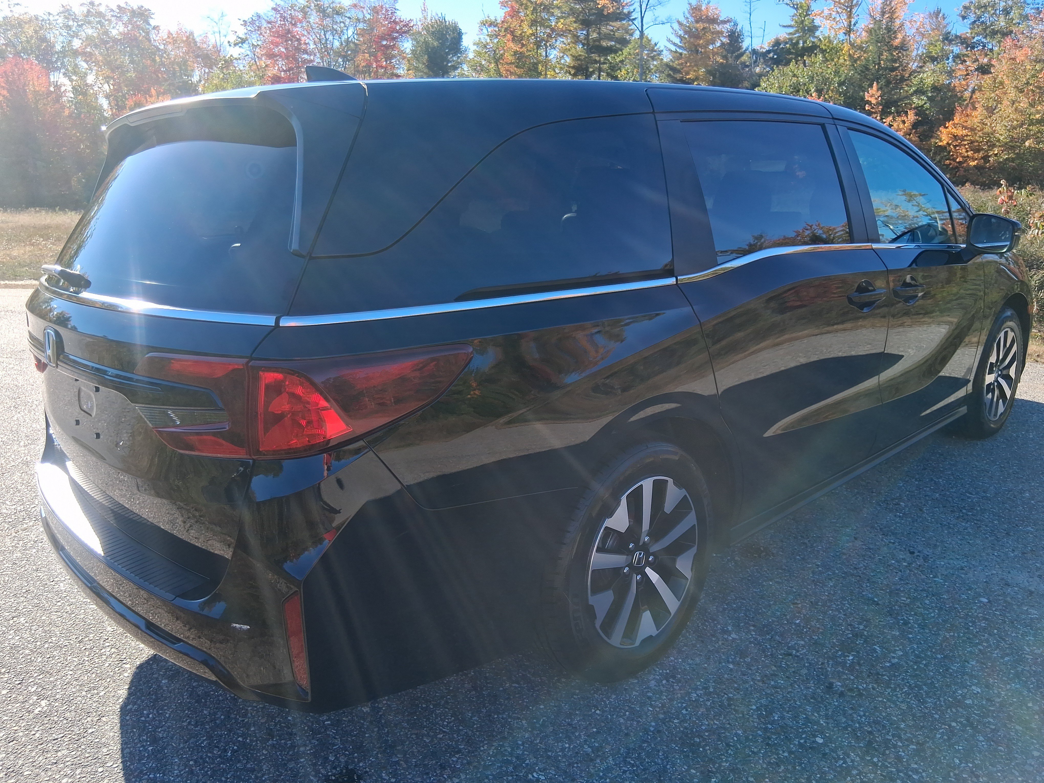 Used 2025 Honda Odyssey EX-L image 5