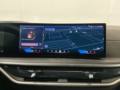 Certified 2025 BMW X7 xDrive40i w/ M Sport Package AWD/4WD image 19