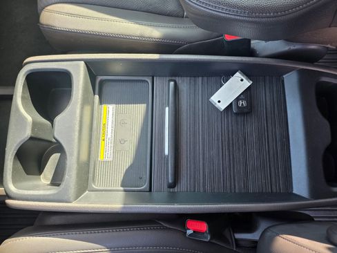 Used 2019 Honda Odyssey Elite image 18