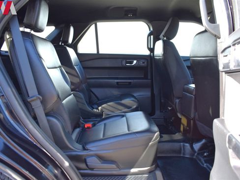 Used 2023 Ford Explorer 4WD Police Interceptor image 22