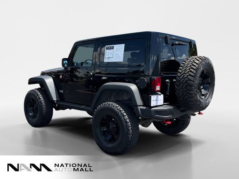 Used 2013 Jeep Wrangler Rubicon AWD/4WD image 3