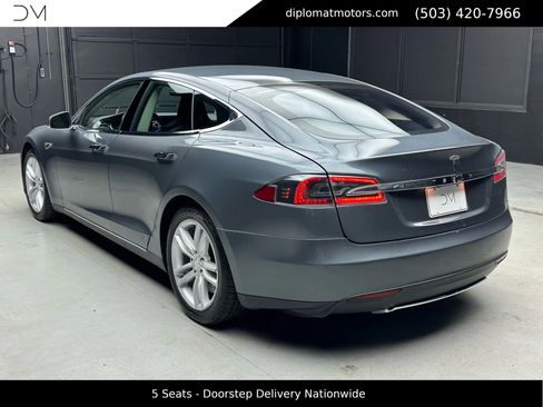 Used 2014 Tesla Model S 85 image 5