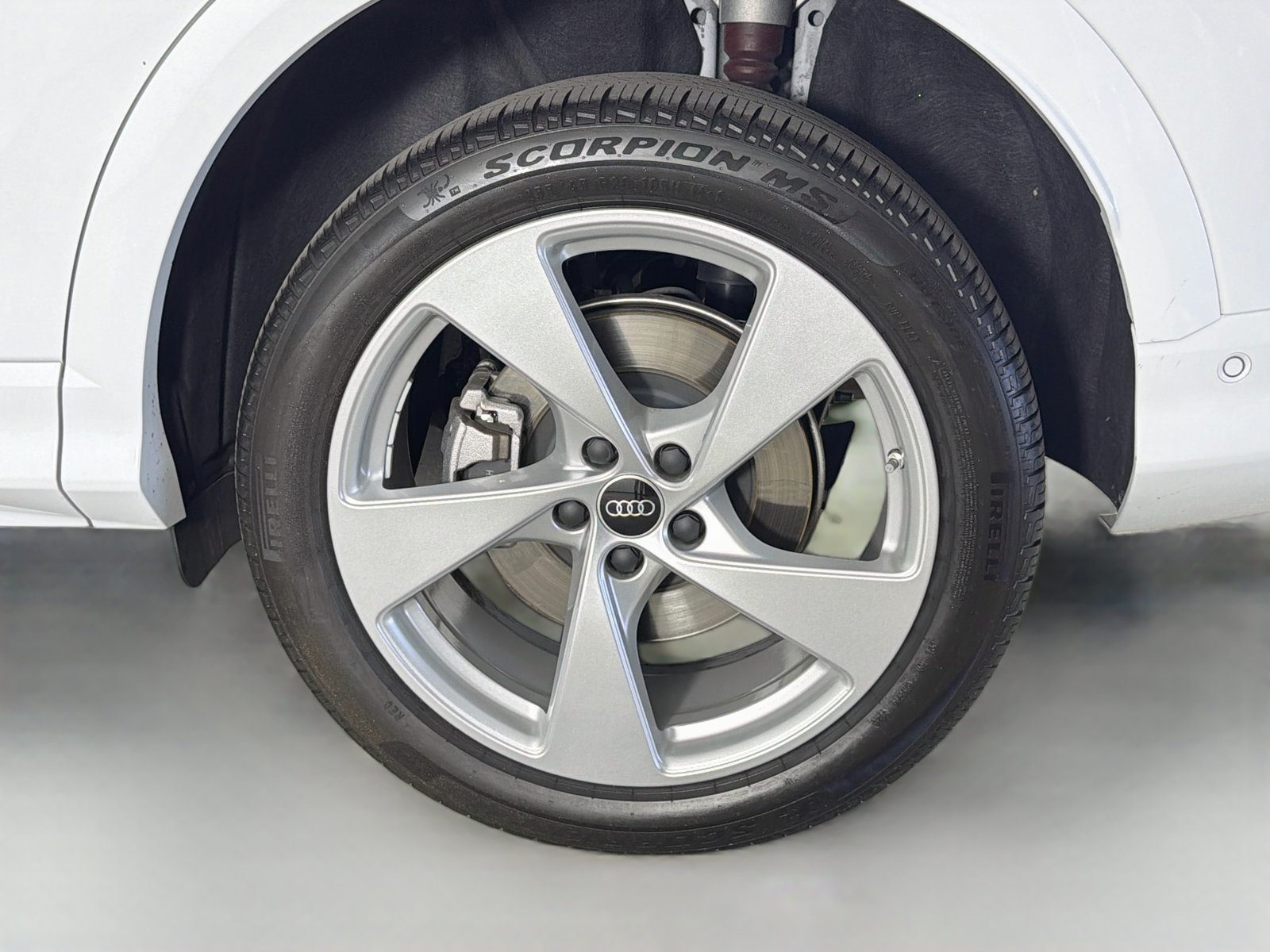 Certified 2025 Audi Q5 Premium w/ Premium Plus AWD/4WD image 31