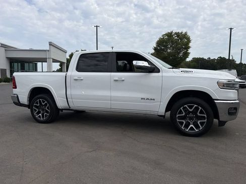 Used 2025 RAM 1500 Laramie AWD/4WD image 14