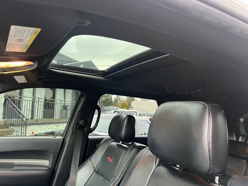 Used 2017 Dodge Durango R/T w/ Technology Group image 25