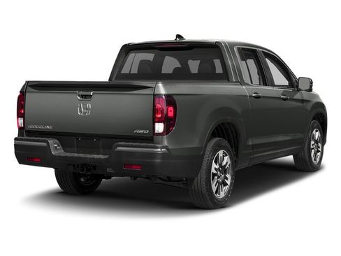 Used 2017 Honda Ridgeline RTL-T image 2