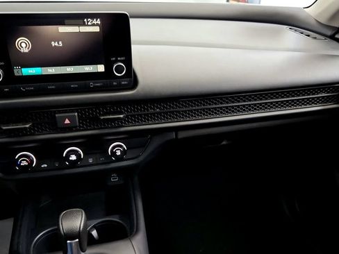 Used 2023 Honda HR-V LX image 32