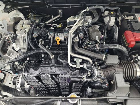 Used 2025 Nissan Altima 2.5 SV FWD image 30