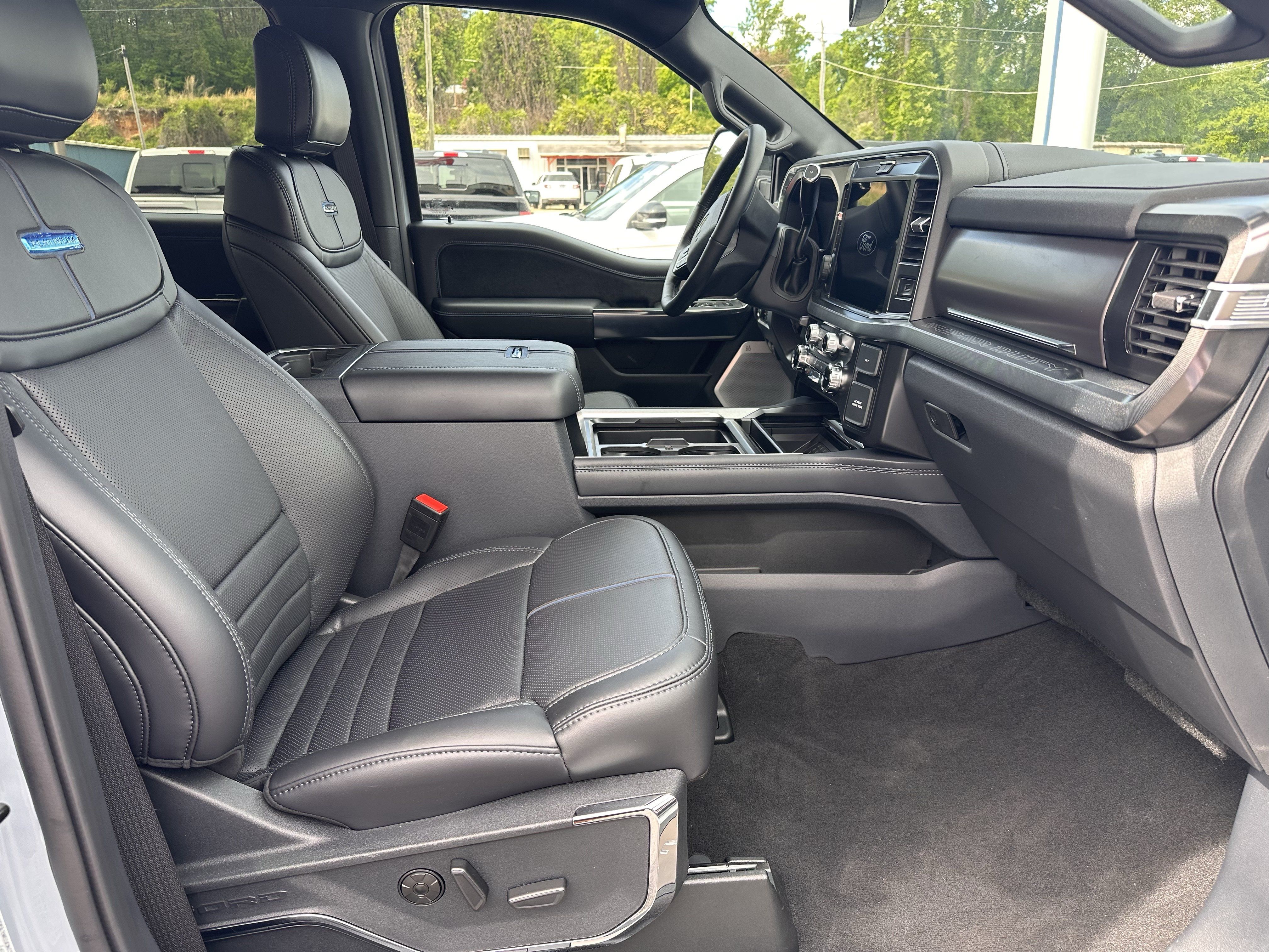 Used 2026 Ford F250 Platinum AWD/4WD image 16