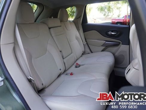 Used 2019 Jeep Cherokee Latitude w/ Popular Appearance Group FWD image 83