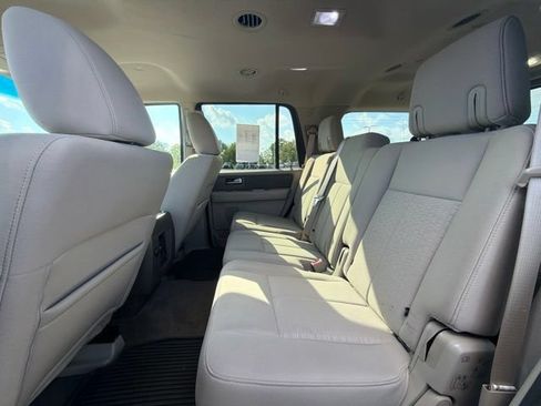 Used 2011 Ford Expedition XLT AWD/4WD image 18