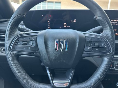 Certified 2024 Buick Envista Preferred image 30