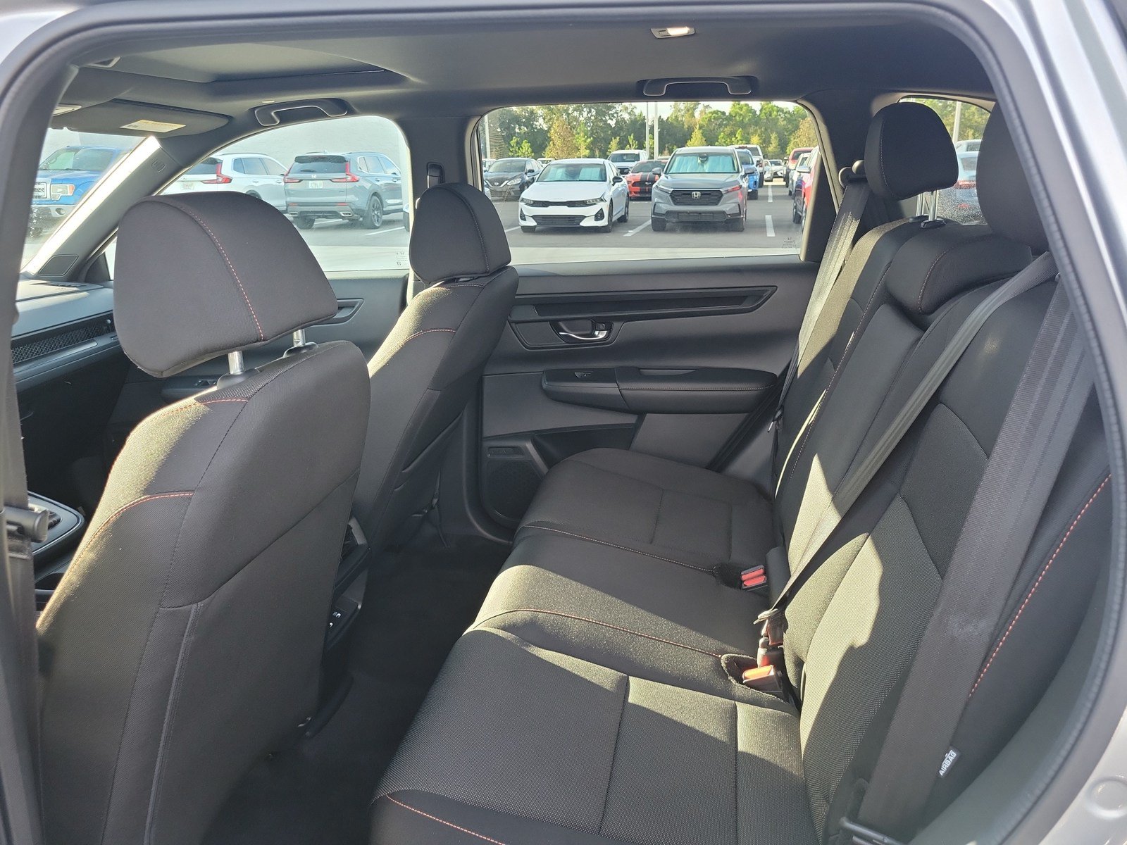 Used 2025 Honda CR-V Sport image 28